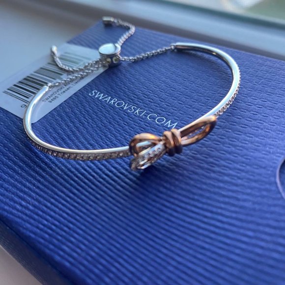 ❌SOLD❌NWT!Authentic SWAROVSKI Two Tone Lifelong Bow Crystal Pave Bangle Bracelet - Picture 2 of 7